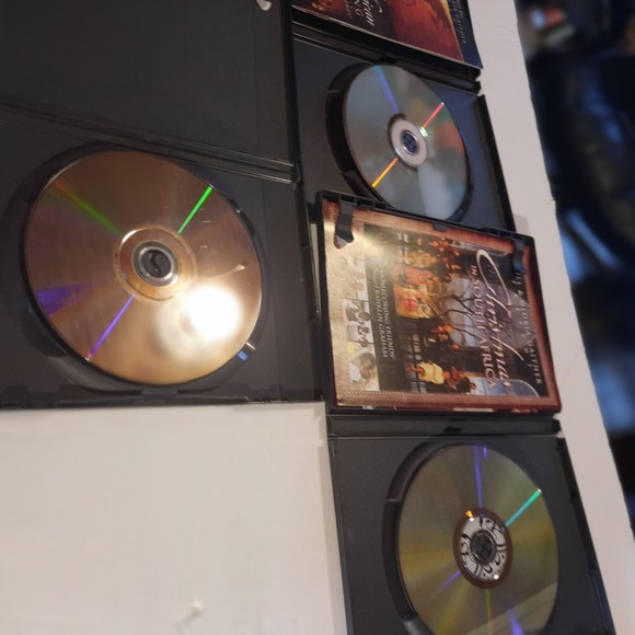 3 Bill & Gloria Gaither DVDs - Giving Thanks, Christmas in South Africa, SA Home - Picture 5 of 6